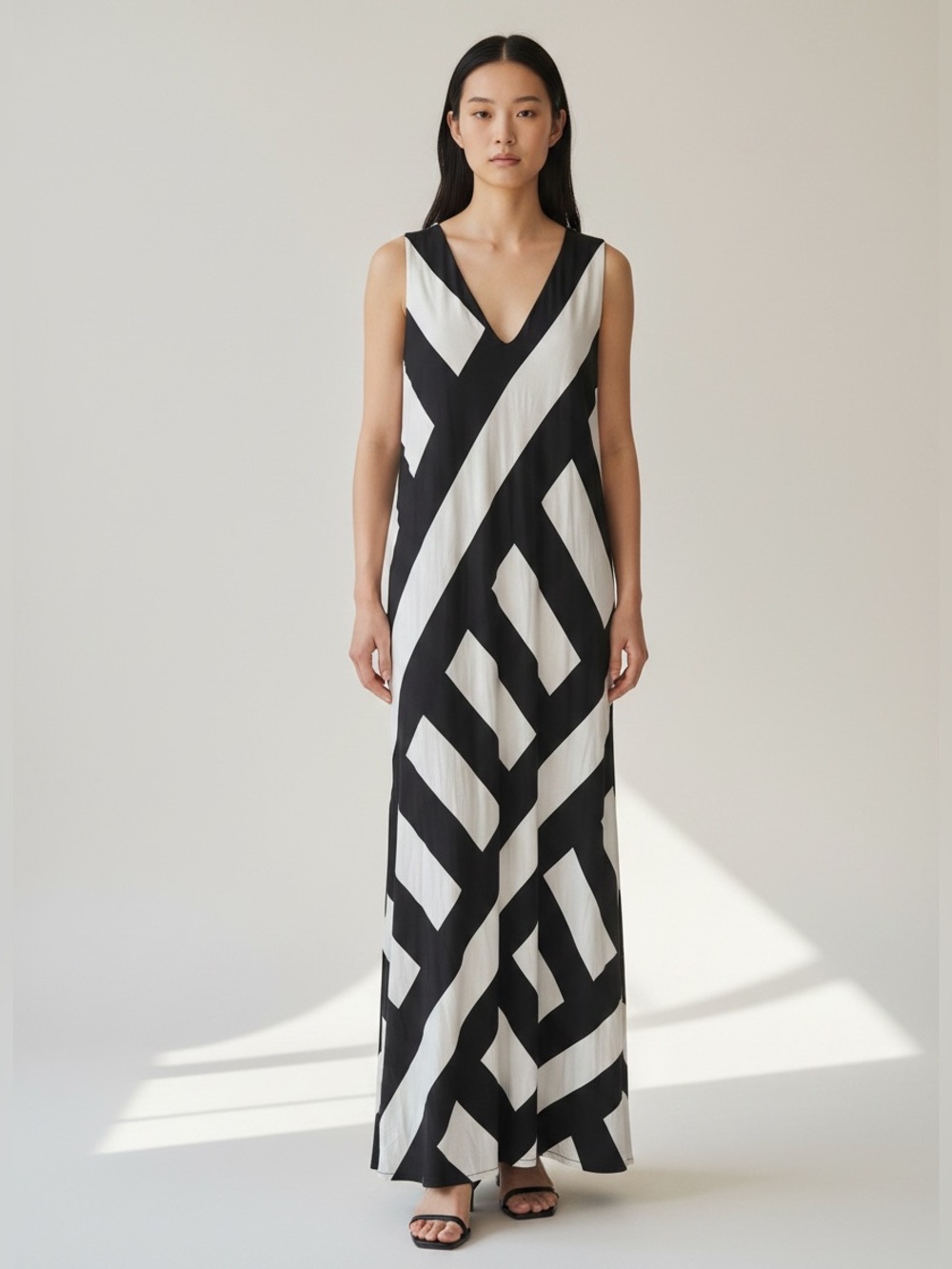 Calvin Klein Black & White V-Neck Geometric Maxi Dress